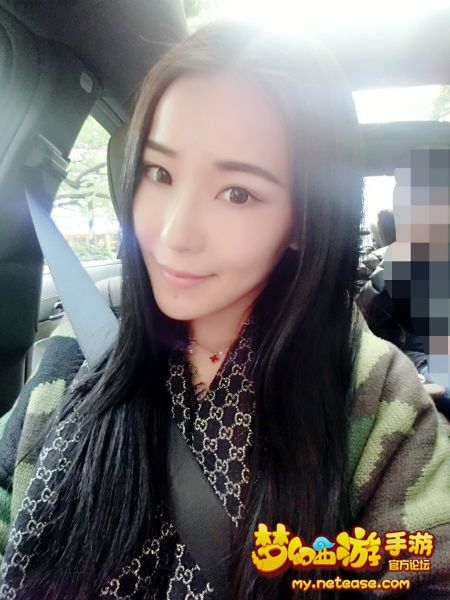 iOS区白皙长腿妹纸美颜照